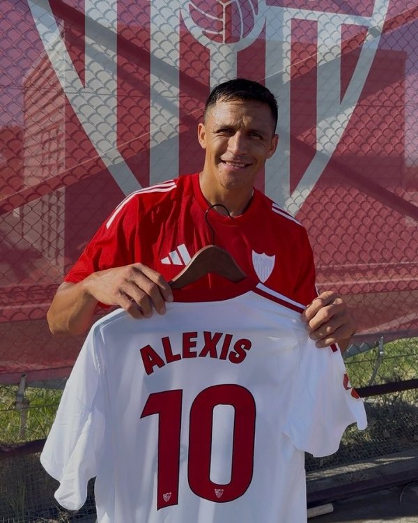 Chuyển tiền kỳ lạ? Sanchez 36 