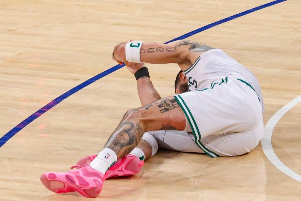 Tatum: Một vết vỡ của gân Achi