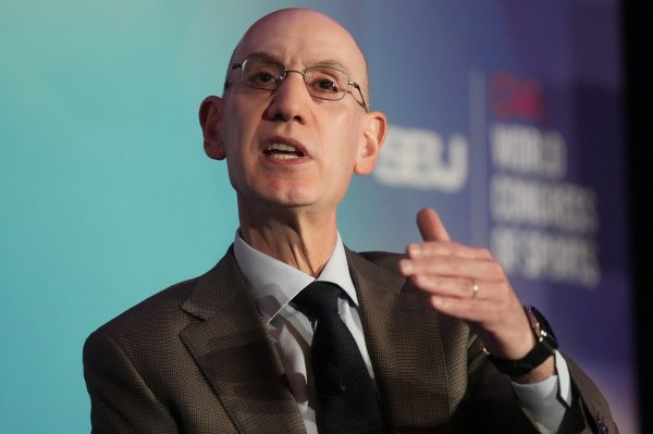 Silver: Vô cùng đau buồn trước