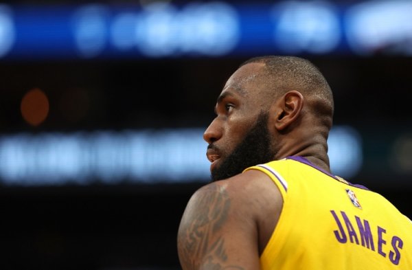 Wade: Nếu muốn vượt qua James 