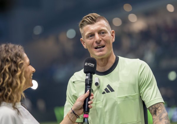 Kroos nói về đào tạo trẻ: Cha 